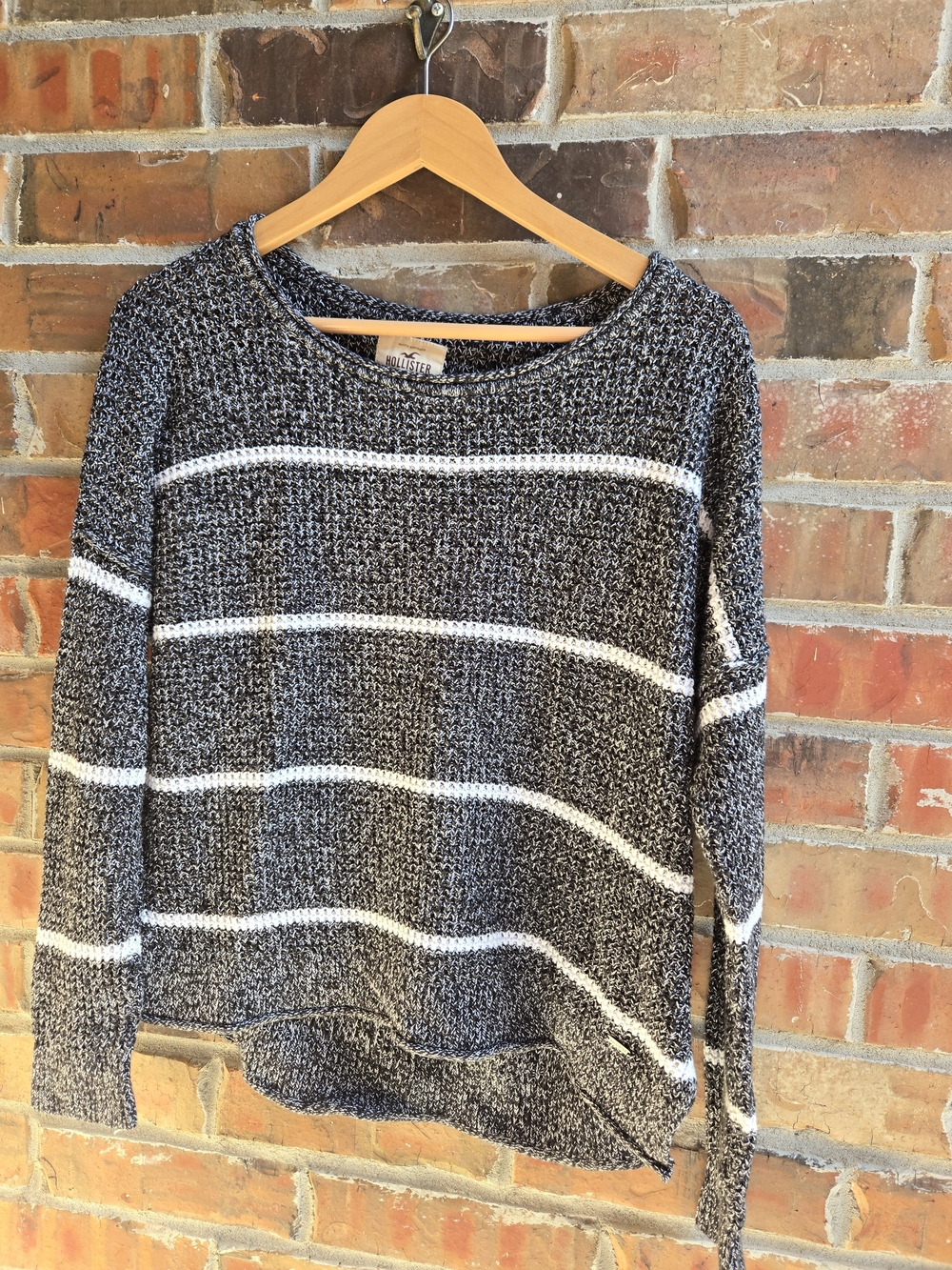 Hollister Black & White Striped And Speckled Crew Sweater Cozy Casual Classic